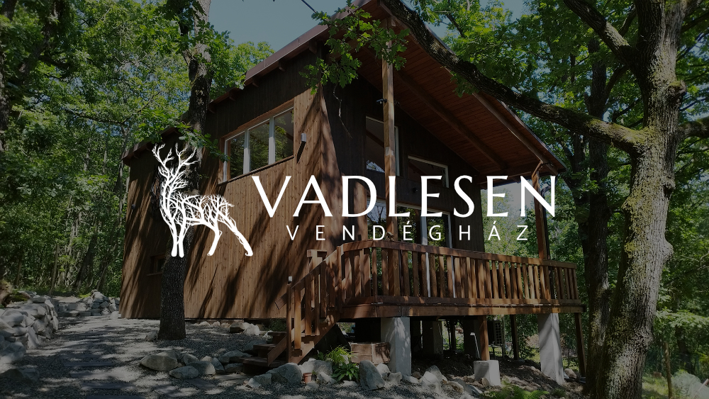 A Vadlesen Vendégház erdei környezete Kismaroson